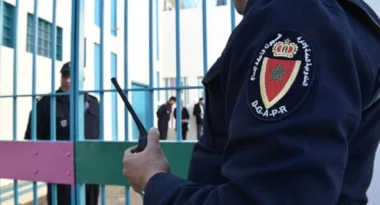 بعد تزايد التسريبات من داخل السجون المغربية..."التامك" يصدر قرارا غير مسبوق يهم الزوار والموظفين