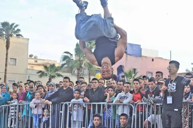 المهدي موساعيد بطل "الباركور" يمثل المغرب في برنامج "النينجا واريور" بالعربي بمصر