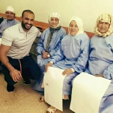 البطل العالمي بدر هاري يستمر في إحراج الوزراء و المشاهير و يقدم هذه المبادرة الحسنة لـ 20 مريض