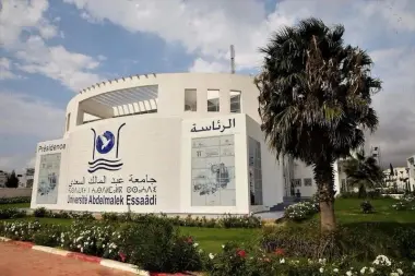 خسرت الرهان الرقمي.. ضعف التموقع الإلكتروني يدحرج جامعة عبد المالك السعدي إلى المركز الـ14 وطنيا