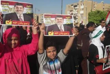 مصادر أمنية مصرية تتوقع بدء التحرك ضد اعتصامين مؤيدين لمرسي الاثنين