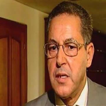 هل بدأ امحند العنصر يفقد السيطرة على حزبه ومؤسساته