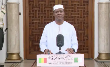 من قلب المرادية.. "مايغا" يفضح "أكاذيب" نظام الكابرانات وينتزع تعهدا بعدم التدخل في شؤون مالي (فيديو)