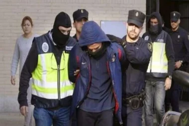 مصيبة... مغربي يثير الرعب بإيطاليا بعد تهديده بتفجير إقامة سكنية