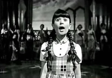 وفاة نجمة السينما المصرية "فيروز" ، المعروفة بالطفلة المعجزة