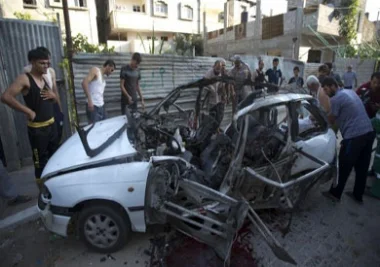 بغداد: 9 قتلى في انفجار سيارة مفخخة بحي الكرادة