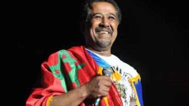 وسط حرائق الجزائر.. الشاب خالد يرد على الانتقادات بعد حفله في المغرب