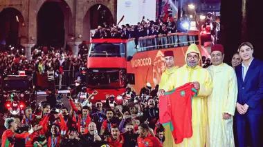من الصخيرات إلى العالمية.. رؤية ملكية سديدة حولت المغرب إلى قوة كروية تنافس على كل البطولات القارية والدولية