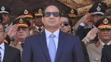 السيسي: مستعد للتنازل عن نصف أملاكي وميراث والدي لصالح مصر