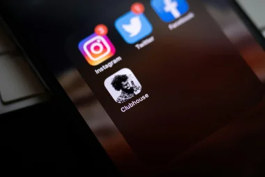 ماليزيا تغلق أبواب التواصل الاجتماعي أمام من هم دون 16 عاماً