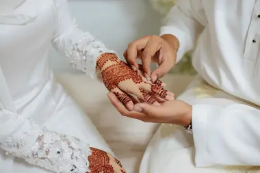 شباب مغربي يطلق ترند "نوض تزوج" لتشجيع أقرانهم على تكوين أسرة