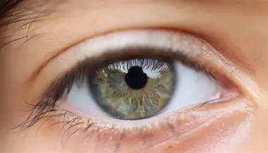 ارتعاش العين يقلق الكثيرين.. خبراء يوضحون الأسباب ومتى يستدعي القلق