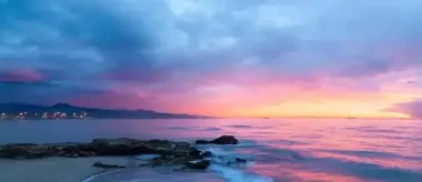 سواحل لا تنتهي.. دول تمتلك أطول حدود بحرية في العالم