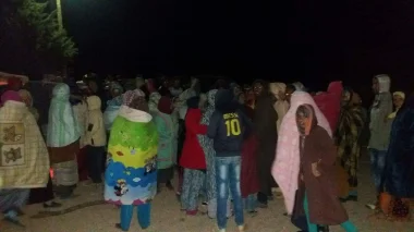 وفاة رضيع بأعالي جبال أزيلال تخرج الساكنة للاحتجاج والاعتصام