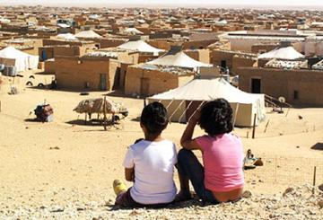 مسؤول سابق في المينورسو يفضح استيلاء البوليساريو على مساعدات "كورونا"
