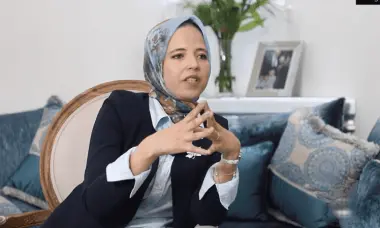 الزاهيدي: أخنوش بادر بتقديم حصيلة حكومته بخلاف الحكومة السابقة التي فعلت ذلك في وقت متأخر بضغط من المعارضة