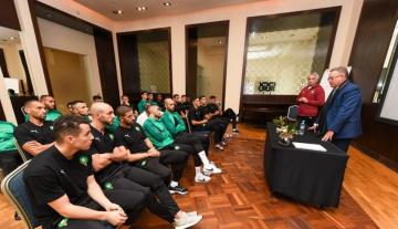 سكوب: لقجع "يبهدل" أعضاء المنتخب المغربي قبيل التوجه إلى بوروندي