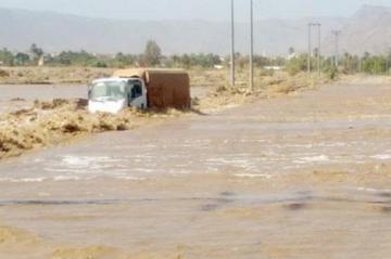 السيول القوية تجرف 3 أشخاص بشيشاوة والوقاية المدنية تستنفر عناصرها