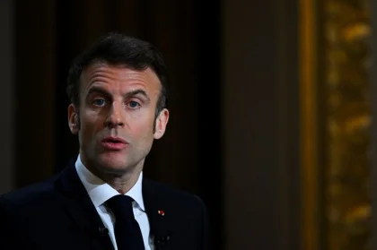 دبلوماسيون فرنسيون يَحثّون ماكرون على الاقتداء بأمريكا وإسبانيا وإسرائيل في ملف الصحراء المغربية