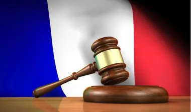 أكبر محاكمة في تاريخ فرنسا.. اتهام طبيب بالاعتداء الجنسي على 299 طفلا يكشف عن تفاصيل مثيرة