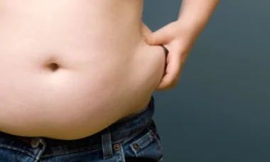 رجل مهدد بالطرد من نيوزيلندا بسبب بدانته