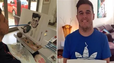 شاب بريطاني يرسم بفمه بعد أن أصيب بالشلل