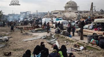 الآلاف في شرق حلب ينتظرون إخراجهم وسط ظروف مأساوية