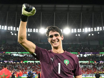 لا يمر بفترة جيدة مع الهلال.. هل يفقد بونو مكانه الأساسي في المنتخب الوطني؟