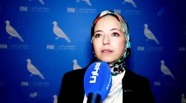 الزهيدي تحرج أحزابا سياسية قبل انتخابات 2026: "غيّروا نظاراتكم.. لا يمكن مخاطبة جيل جديد بأساليب قديمة"(فيديو)
