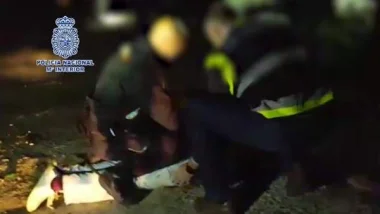 هكذا انتهت مواجهات عنيفة بالرشاشات بَيْن الشرطة الإسبانية وبارونات مخدرات مغاربة