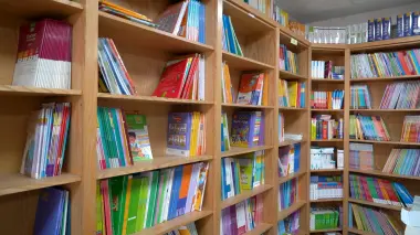 رابطة الكتبيين بالمغرب تحذر من خصاص واسع في الكتب المدرسية وتراسل وزارة التعليم