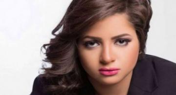 بعد فضيحة الأفلام الجنسية..فنان مصري شهير يوجه رسالة مفاجئة لـمنى فاروق عقب تهديدها بالانتحار