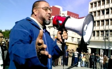 الشيخ النهاري يهاجم مُقاطعي الانتخابات و يصفهم بـ"المفسدين الكبار"