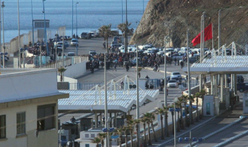 رغم بوادر انفراج الأزمة...تمديد إغلاق معبري سبتة ومليلية وفتحهما لن يكون هذا الشهر