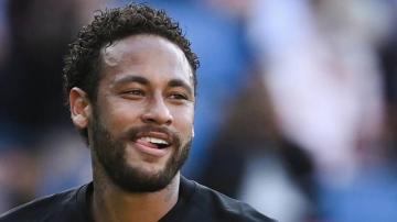 نيمار يثير الجدل بحفل "5 ليالي و500 ضيف" في البرازيل