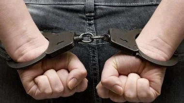 سابقة: محكمة تعوض مغربيا اعتقل 24 ساعة خطأ بـ10 ملايين سنتيم