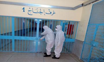 تدهور الحالة الوبائية بالمغرب يجبر إدارة السجون على وقف الزيارات العائلية