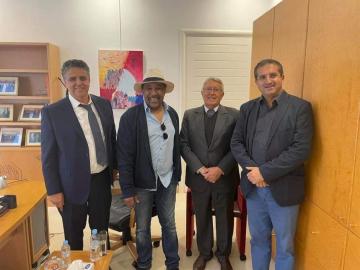 ما هي دلالات حلول "ملك الراي" بمدينة أصيلة في عزّ العلاقات المتوترة بين المغرب والجزائر؟