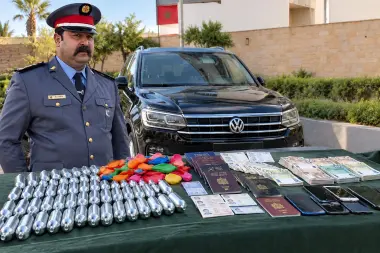لابيجي مراكش تطيح بشبكة خطيرة لترويج "غاز الموت" على متن سيارات فارهة