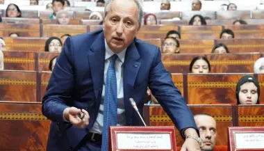 الوزير برادة يُشعل منصات التواصل بعد تصريح غير مفهوم حول "النمذجة"