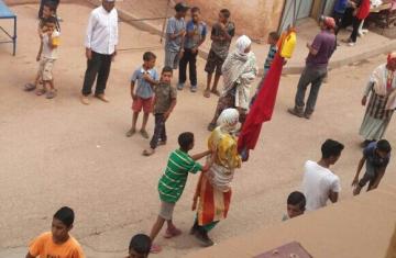 بالفيديو .. حقيقة احتجاجات أغبالة التي لا تريد جهات ظهورها وهذا ما صرخت به النساء