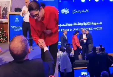 بعدما سرق منها الأضواء.. عتاب بلمسة مزاح من المنصوري للقجع