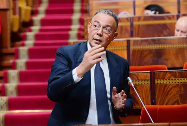 هل كلف لقجع فعلا بصرف 210 مليار درهم؟ مصدر مقرب يكشف بالدليل حقيقة هذا الاعتماد المالي الضخم
