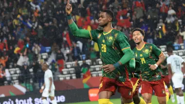 المنتخب الكاميروني يطيح بجنوب أفريقيا ويواجه المنتخب المغربي في ربع نهائي الكان