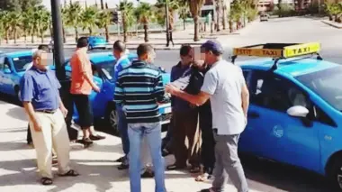 طاكسيات "القلعة" تحتج، والزيادة في التعريفة أبرز مطالبها..