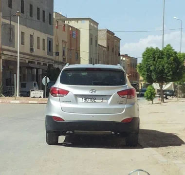 سيارات رؤساء جماعيين بجهة تادلة ازيلال تشعل الفيسبوك