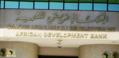 المغرب والبنك الإفريقي للتنمية يوقعان اتفاقية قرض بقيمة 100 مليون يورو لدعم تطوير القطاع المالي