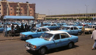 أكادير المدينة: يوم اضراب هادئ،بمحلات تجارية اشتغلت بشكل اعتيادي وطاكسيات أعفت المواطن من أزمة نقل حقيقية