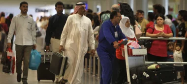 شكوك عقب تحذير دول خليجية رعاياها من السفر إلى لبنان و مطالبة المتواجدين به بالمغادرة سريعا