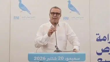 أخنوش بعدما ألغى الساعة الإضافية: نعسنا اليوم مزيان بعدما تعذبنا سنين